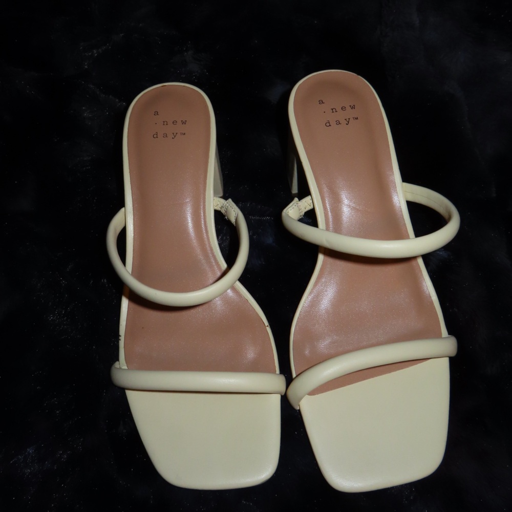 A New Day Cris wide width block heels